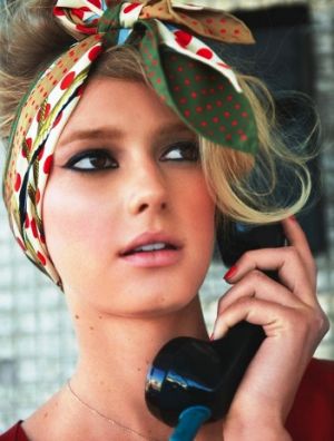 Headscarves - photos of hair trends.jpg